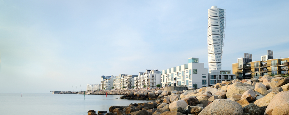 Bo01 området med Turning Torso i Västra Hamnen